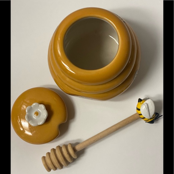 Joie Ceramic Bee Hive Honey Pot with Stirrer, New without tags - Picture 4 of 5